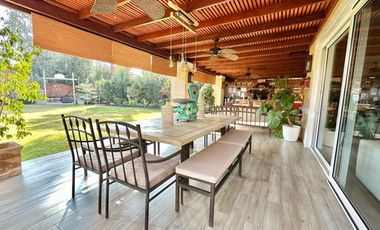 VENTA 5 DORM CHICUREO PIEDRA ROJA