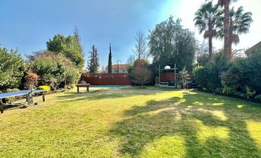VENTA 5 DORM CHICUREO PIEDRA ROJA
