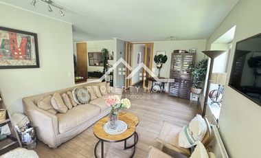 VENTA PRECIOSA CASA EN PIEDRA ROJA 4 DORM + SERV