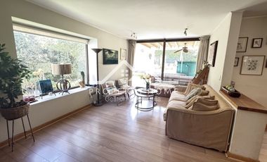 VENTA PRECIOSA CASA EN PIEDRA ROJA 4 DORM + SERV