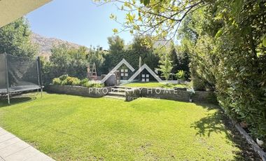 VENTA PRECIOSA CASA EN PIEDRA ROJA 4 DORM + SERV