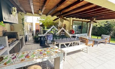 VENTA PRECIOSA CASA EN PIEDRA ROJA 4 DORM + SERV