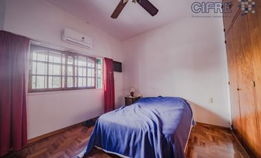 Excelente casa 5 ambientes quincho, patio en Villa Pueyrredón sobre lote de 8,66x41,20