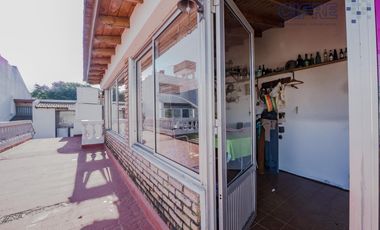 Excelente casa 5 ambientes quincho, patio en Villa Pueyrredón sobre lote de 8,66x41,20