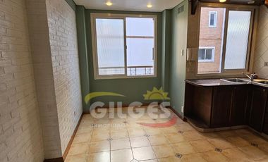 Departamento 3 Amb.  en Ramos Mejia - Céntrico, C/Balcón al Fte y Cochera Cubierta
