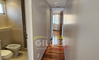 Departamento 3 Amb.  en Ramos Mejia - Céntrico, C/Balcón al Fte y Cochera Cubierta