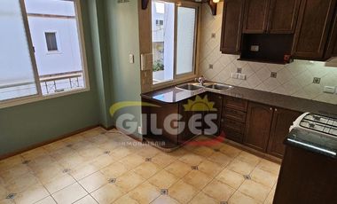 Departamento 3 Amb.  en Ramos Mejia - Céntrico, C/Balcón al Fte y Cochera Cubierta