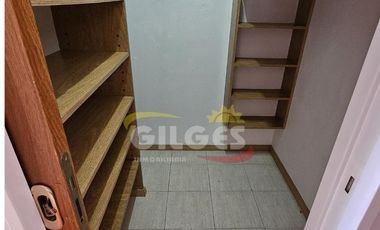 Departamento 3 Amb.  en Ramos Mejia - Céntrico, C/Balcón al Fte y Cochera Cubierta