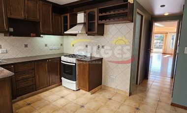 Departamento 3 Amb.  en Ramos Mejia - Céntrico, C/Balcón al Fte y Cochera Cubierta