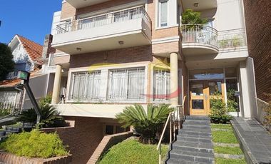 Departamento 3 Amb.  en Ramos Mejia - Céntrico, C/Balcón al Fte y Cochera Cubierta