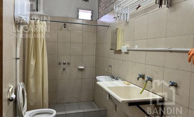 Departamento en Villa España Monoambiente en Alquiler A 4 Cuadras de la estacion.