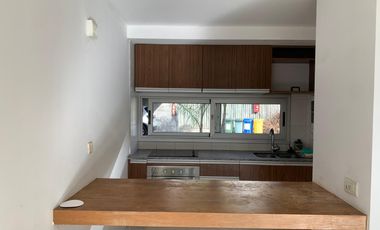 Departamento en  El Palmar.Venta y/o alquiler anual- Dos dormitorios- Jardín