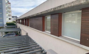 Departamento en  El Palmar.Venta y/o alquiler anual- Dos dormitorios- Jardín