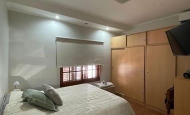 Casa con quincho o departamento ideal 2 familias - Venta - vende Gabriel Suarez  - APTA A CREDITO