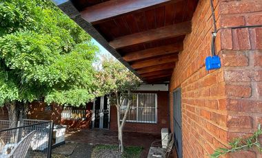 Casa con quincho o departamento ideal 2 familias - Venta - vende Gabriel Suarez  - APTA A CREDITO