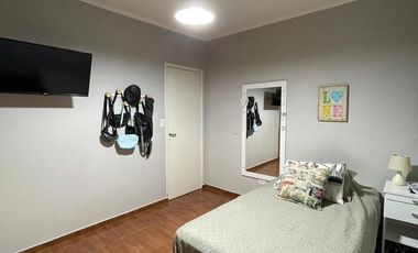 Casa con quincho o departamento ideal 2 familias - Venta - vende Gabriel Suarez  - APTA A CREDITO