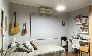 Casa con quincho o departamento ideal 2 familias - Venta - vende Gabriel Suarez  - APTA A CREDITO