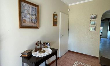 Casa con quincho o departamento ideal 2 familias - Venta - vende Gabriel Suarez  - APTA A CREDITO