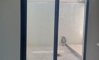 Departamento Planta Baja alquiler en complejo Cercano a Puente Olive