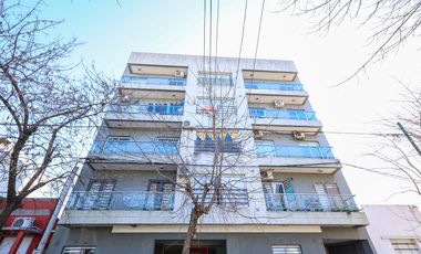 Departamento de un dormitorio con cochera