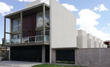 VENTA Dúplex 2 dorm • Cochera, balcón y parrillero en terraza • Casilda, Santa Fe