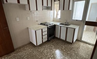 NUEVA CORDOBA - Hipólito Irigoyen - Semi piso!