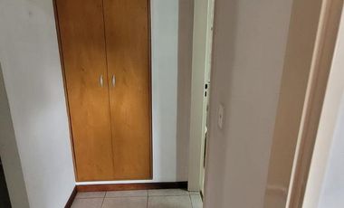 Departamento 2 y medio ambientes con balcon en Villa Ballester