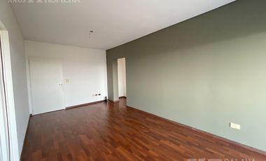 Departamento- Alquiler- Olivos 2 ambientes cochera
