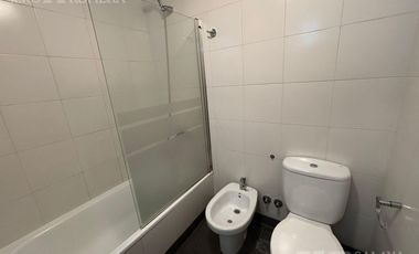 Departamento- Alquiler- Olivos 2 ambientes cochera
