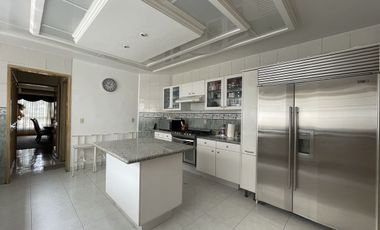 RENTA DE CASA EN CONDOMINIO EN BOSQUES DE LAS LOMAS