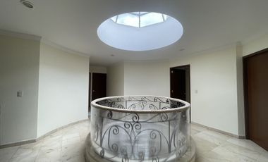 RENTA DE CASA EN CONDOMINIO EN BOSQUES DE LAS LOMAS