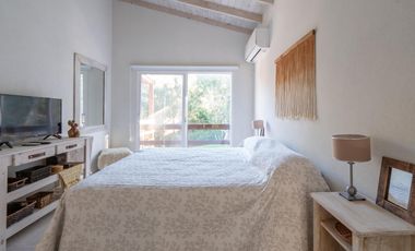 VENTA CASA COSTA ESMERALDA, BARRIO SENDEROS III, LOTE 495, 5 AMBIENTES