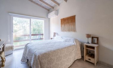 VENTA CASA COSTA ESMERALDA, BARRIO SENDEROS III, LOTE 495, 5 AMBIENTES