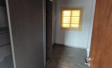 Departamento tres ambientes alquiler en Sarandi
