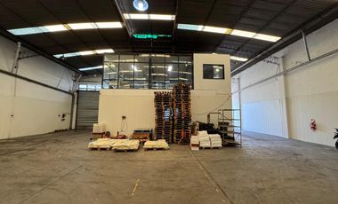 Depósito en Alquiler - 750m2 - Pompeya