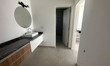 Duplex en Alquiler en Lomas de Manantiales 3 dormitorios