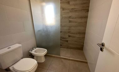 Duplex en Alquiler en Lomas de Manantiales 3 dormitorios