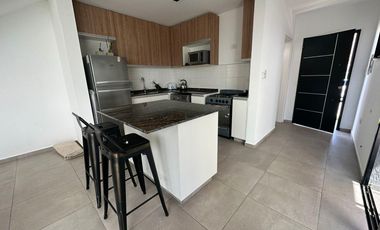 Duplex en Alquiler en Lomas de Manantiales 3 dormitorios