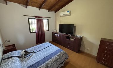 Hermosa casa de 3 dormitorios con jardin y pileta en Pueblo Esther
