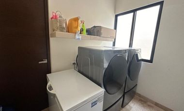 Renta casa con  paneles, Privada Allegra, Sta Gertrudis , Cabo Norte Agosto 2025