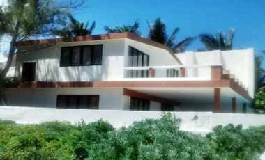 CASA FRENTE AL MAR EN RENTA EN CHICXULUB PUERTO – YUCATÁN