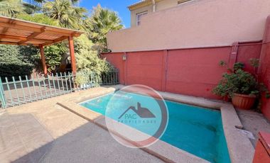 Casa En Venta De 3d/3b En Microbarrio, Valle Lo Campino