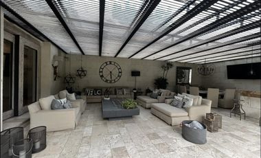 Casa en condominio en venta en Jardines de Pedregal.