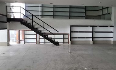 Nave Industrial de 11,816 m2 en renta en Periférico Norte