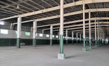 Nave Industrial de 11,816 m2 en renta en Periférico Norte