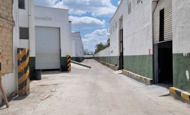 Nave Industrial de 11,816 m2 en renta en Periférico Norte