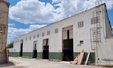 Nave Industrial de 11,816 m2 en renta en Periférico Norte