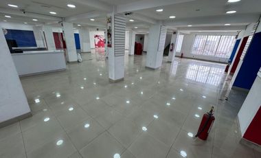 Renta local comercial 1er piso en Satélite sobre lateral del Periférico