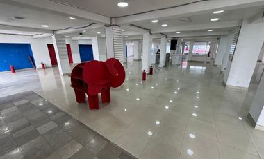 Renta local comercial 1er piso en Satélite sobre lateral del Periférico