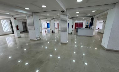 Renta local comercial 1er piso en Satélite sobre lateral del Periférico